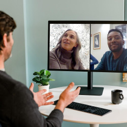 Appareil de visio Owl Bar – Barre de visio 4K avec focalisation sur l'intervenant, certifié pour Microsoft Teams (Ajoutez Un Mee