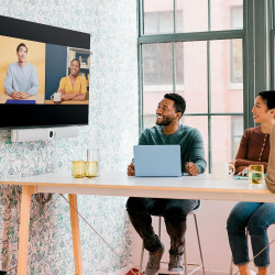 Appareil de visio Owl Bar – Barre de visio 4K avec focalisation sur l'intervenant, certifié pour Microsoft Teams (Ajoutez Un Mee