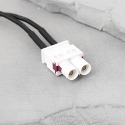 1 pc Fakra 2 Mâle à 1 Femelle Adaptateur d'Antenne Compatible avec Volkswagen rcd330 rcd510 rcn210 Compatible avec Desay MIB Rad