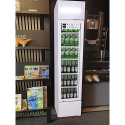 METRO Professional Vitrine à boissons Slim GSC2133B, 133 L, Réfrigération Statique, 200 W, avec Serrure, Blanc