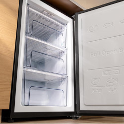 Cecotec Congélateur Armoire 87 Litres Bolero CoolMarket TF 87 Inox. Congélateur Vertical Inox de 83,6 cm de hauteur et de 50,6 c