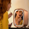 Cecotec Mini Réfrigérateur à Cosmétiques 4 L avec Miroir CoolingBeauty 4000 Mirror Rose. Lumière LED avec 3 Intensités, Jusqu'à 