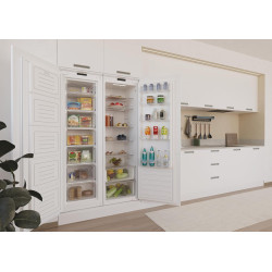 Candy CMS518EW - Réfrigérateur 1 Porte 178 cm Tout Utile - Intégrable À Glissière - 316l - Froid Statique - 39 dB - 6 Clayettes 