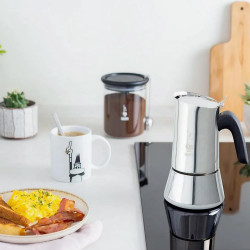 Bialetti - Nouvelle cafetière expresso Venus Induction, Plaque de cuisson en acier inoxydable, Adaptée à toutes les sources de c