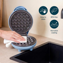 Bestron Mini gaufrier pour gaufres classiques, Petit gaufrier avec revêtement anti-adhésif, pour les anniversaires d'enfants, le