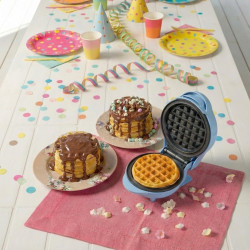 Bestron Mini gaufrier pour gaufres classiques, Petit gaufrier avec revêtement anti-adhésif, pour les anniversaires d'enfants, le