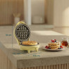 Bestron Mini gaufrier pour gaufres classiques, Petit gaufrier avec revêtement anti-adhésif, pour les anniversaires d'enfants, le